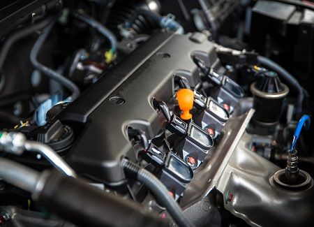 Halogen-free FR polyamide compounds