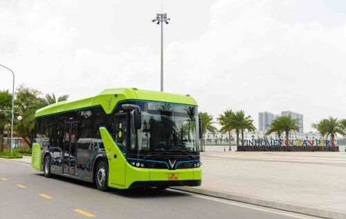 VinBus operates the first smart electric bus In Vietnam