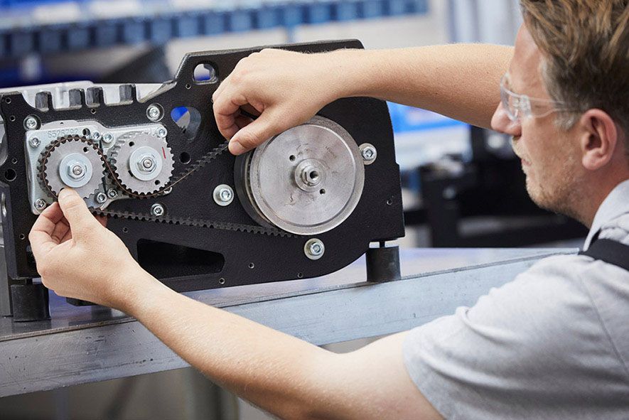 Leybold offers online sound checks for vacuum pumps