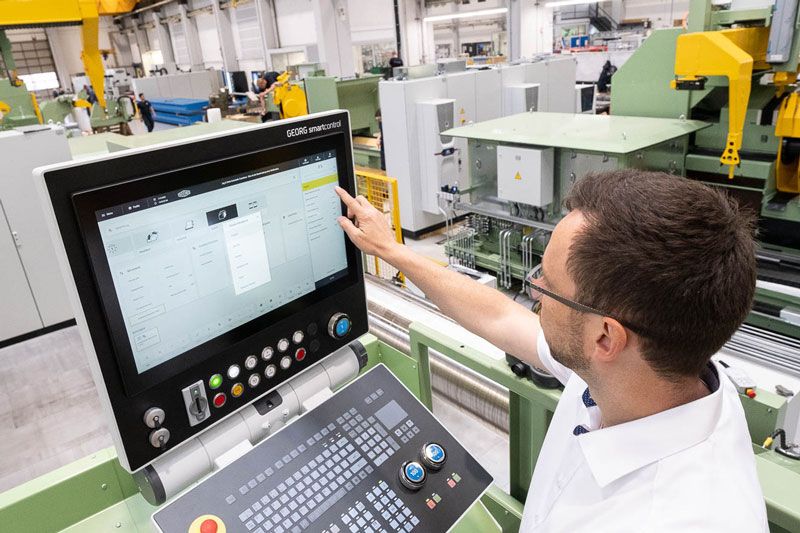 Heinrich Georg Maschinenbau strengthens digital service