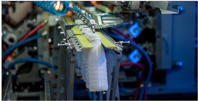 Flexibility in stretch blow moulding process