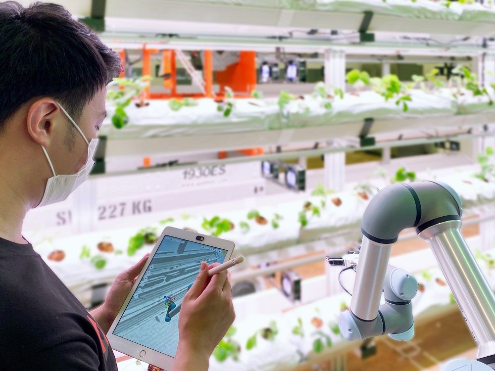 Farming alongside cobots