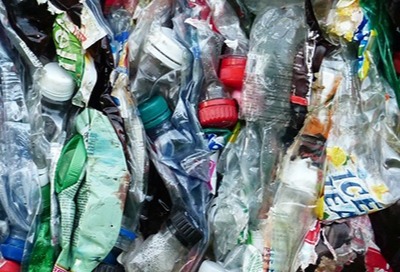 Supercritical water approach to plastic recycling