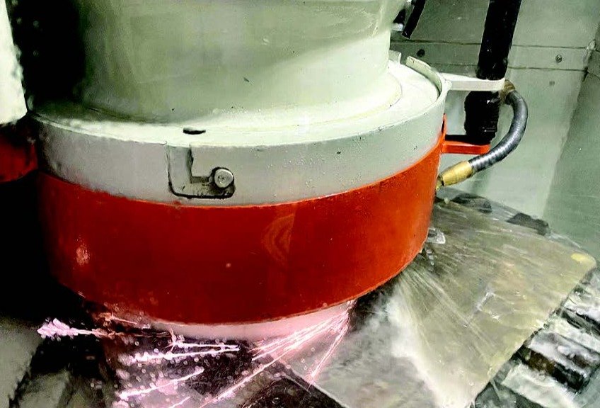 Streamlining metal additive manufacturing with better build plate resurfacing