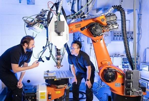 Resilient laser cladding with high-power laser