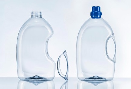 KHS develops PET bottle with glued-in handle