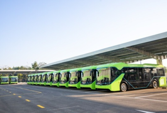 ADB leads $135 million climate financing package to support electric mobility in Vietnam