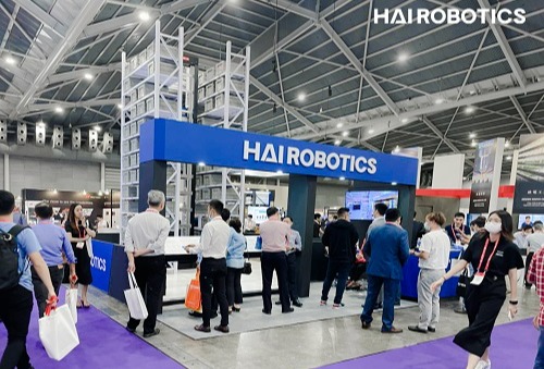 HAI ROBOTICS unveils the HAIPICK A42T for the first time in Singapore at ITAP