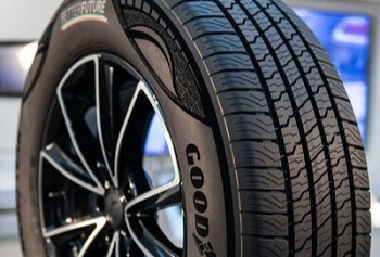 90% sustainable-material tire approved for road use