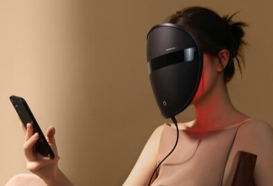 AMIRO unveils all-in-one LED light therapy face mask