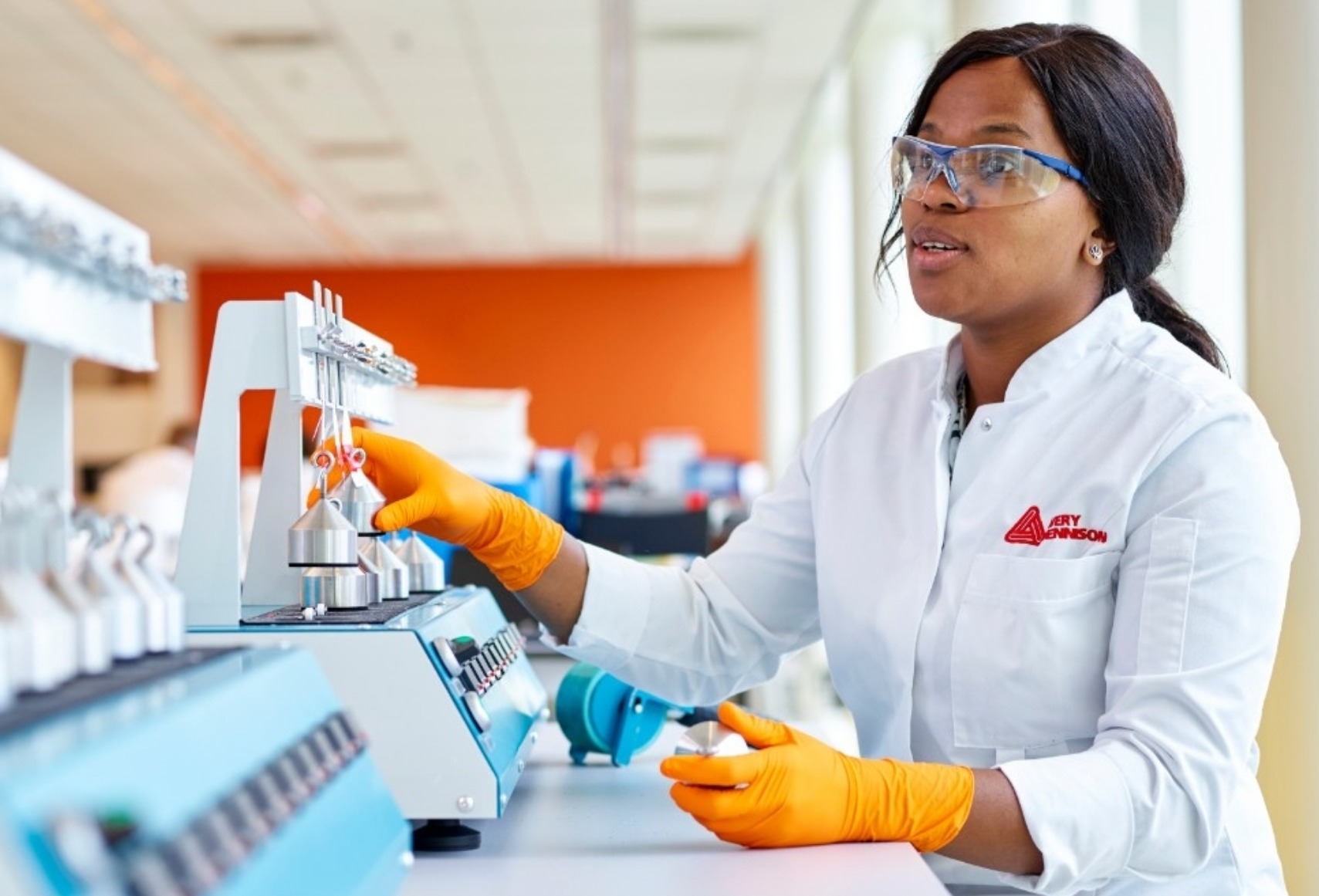 Hotmelt adhesives with bio-based content