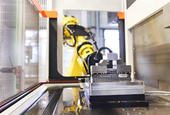 System 3R Tooling enhances machining operations with universal compatibility
