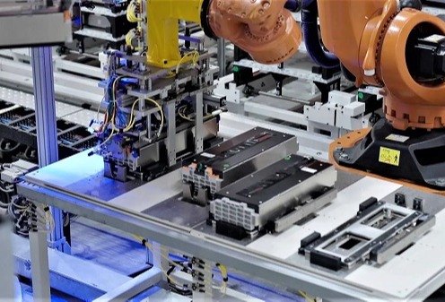 More than 100 KUKA robots in use at FAW-Volkswagen in southern China