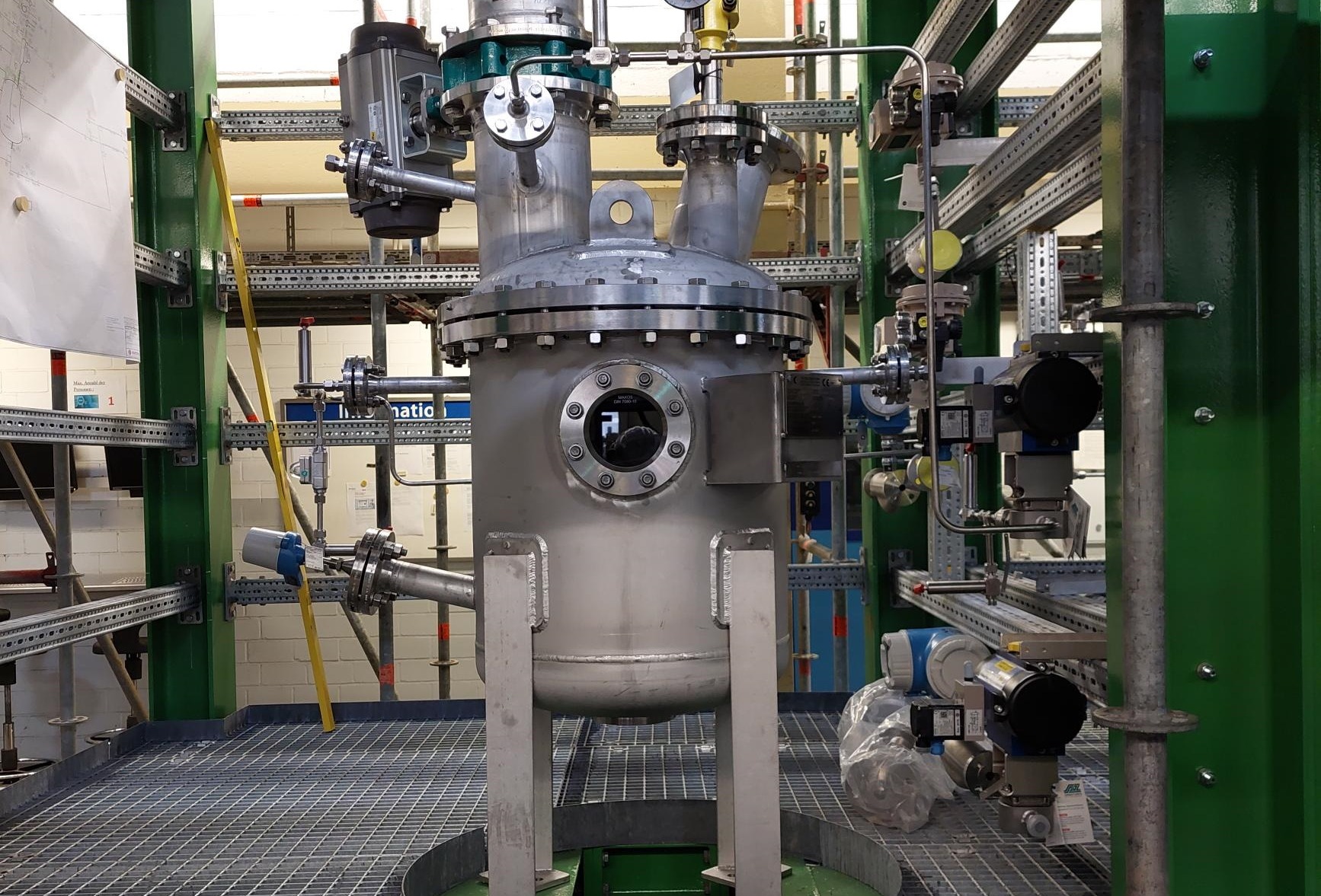 Progress of MACBETH project for efficient reactors