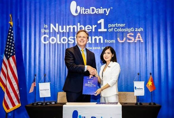 VitaDairy Vietnam is leading partner of colostrum manufacturer Pantheryx