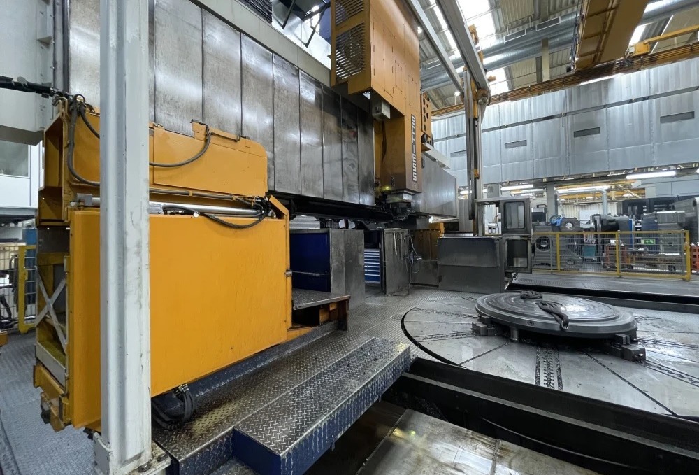 Big, bigger, portal milling machines