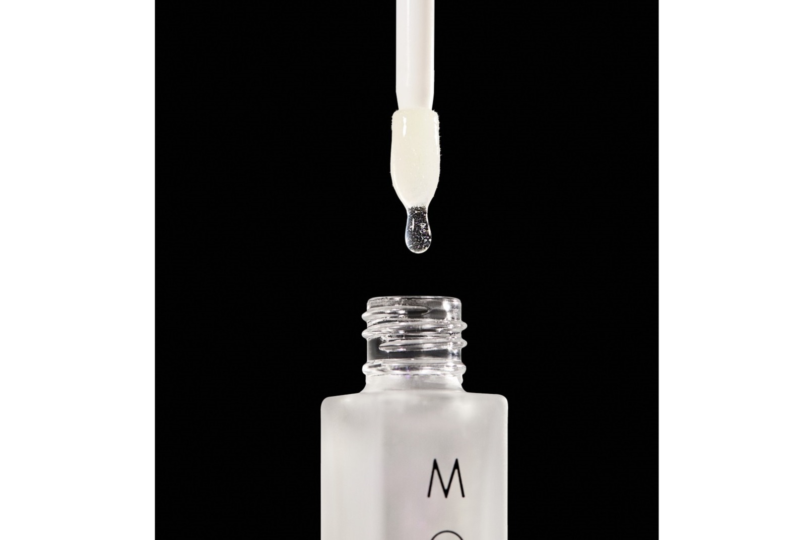 Oral beauty redefined by new teeth whitening serum