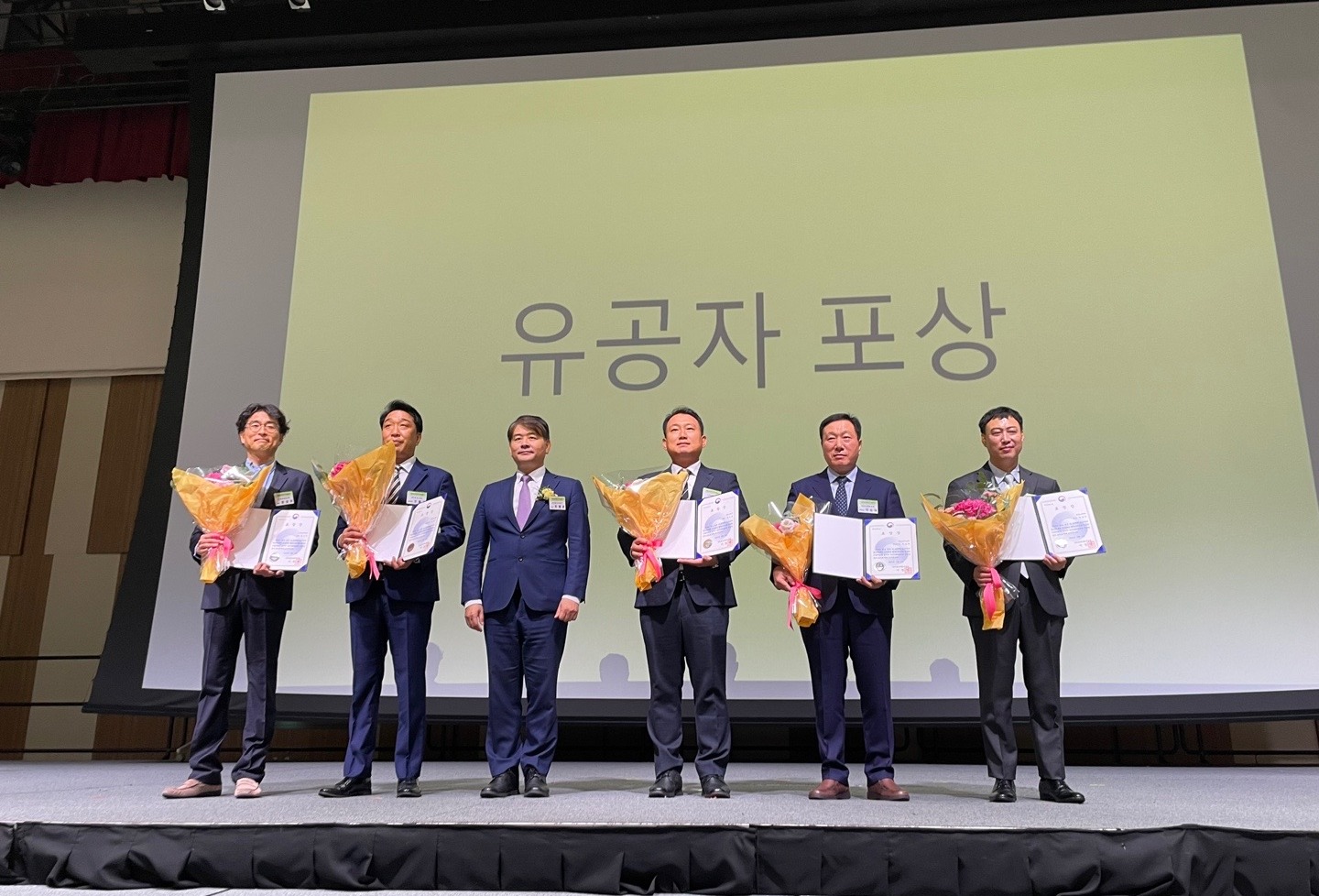 CJ Biomaterials' Simon Moon awarded in Korea