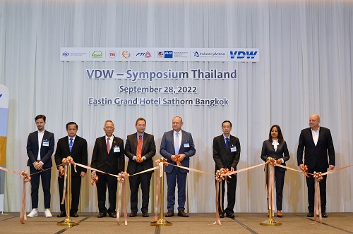 VDW_02_resize_Symposium_ Quelle AHK Thailand.JPG